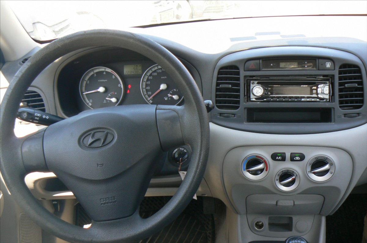 Hyundai Accent