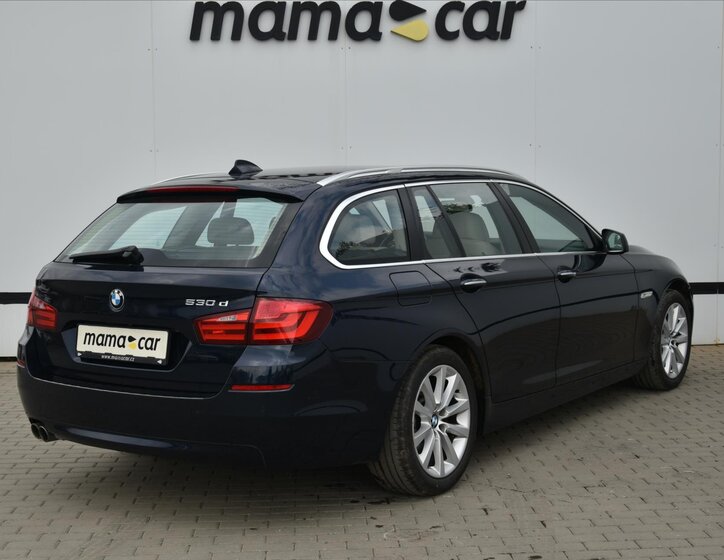 BMW Řada 5 Kombi 3,0 l 180 kw