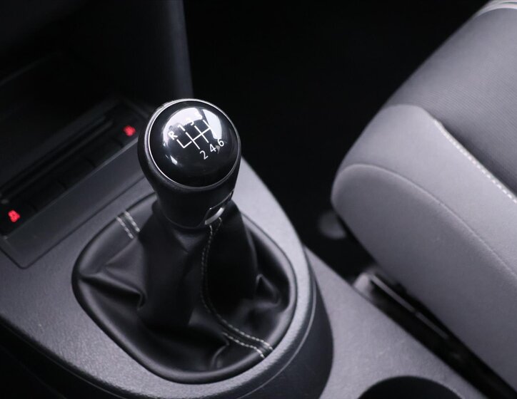 Volkswagen Touran MPV 1,2 l 77 kw