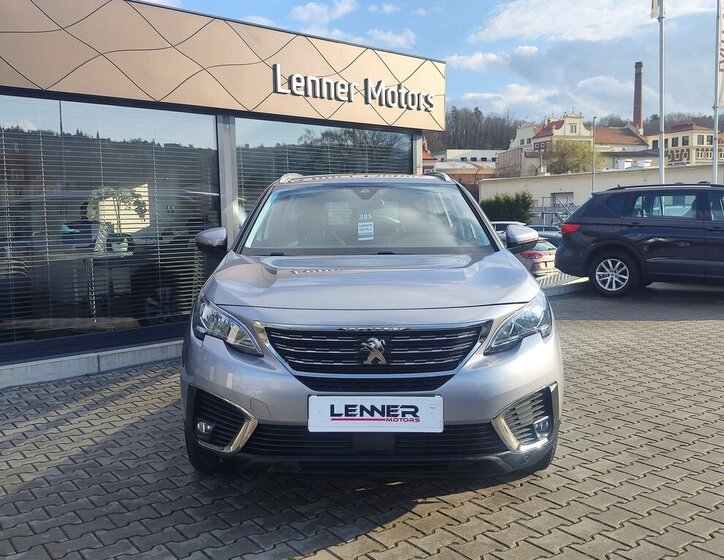 Peugeot 5008 SUV / Terénní 1,2 l 96 kw