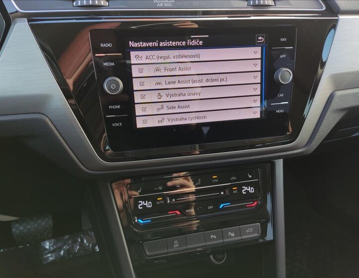 Volkswagen Touran MPV 1,5 l 110 kw