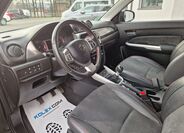 Suzuki Vitara 8