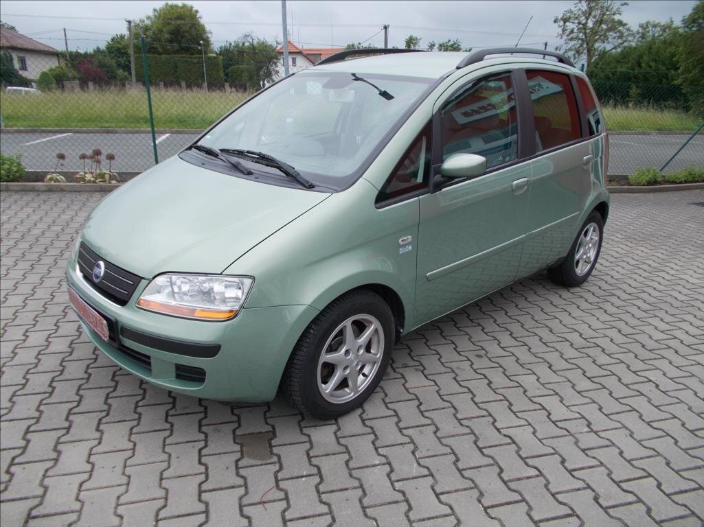 Fiat Idea Hatchback 1,9 l 74 kw