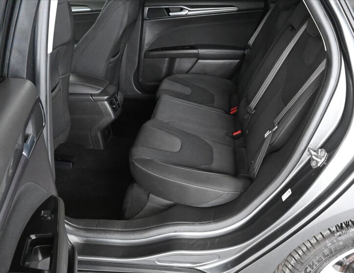 Ford Mondeo Kombi 2,0 l 140 kw