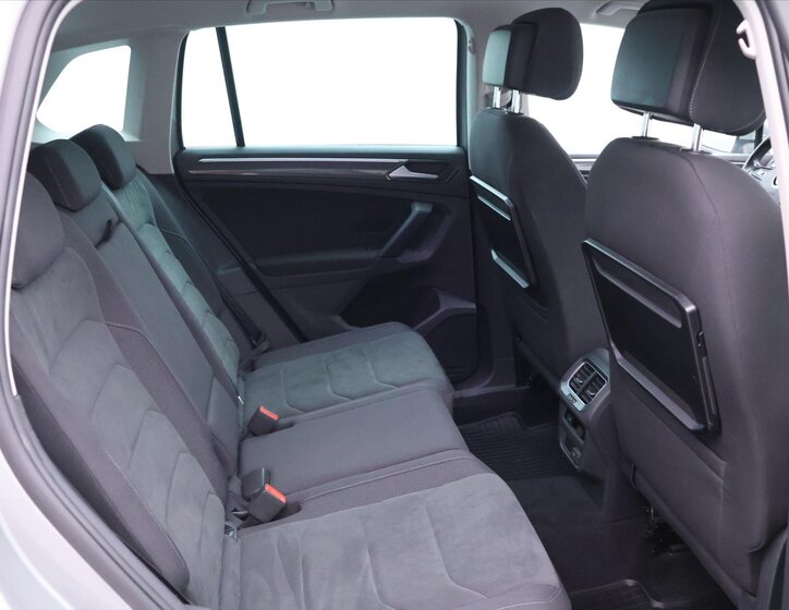 Volkswagen Tiguan 13