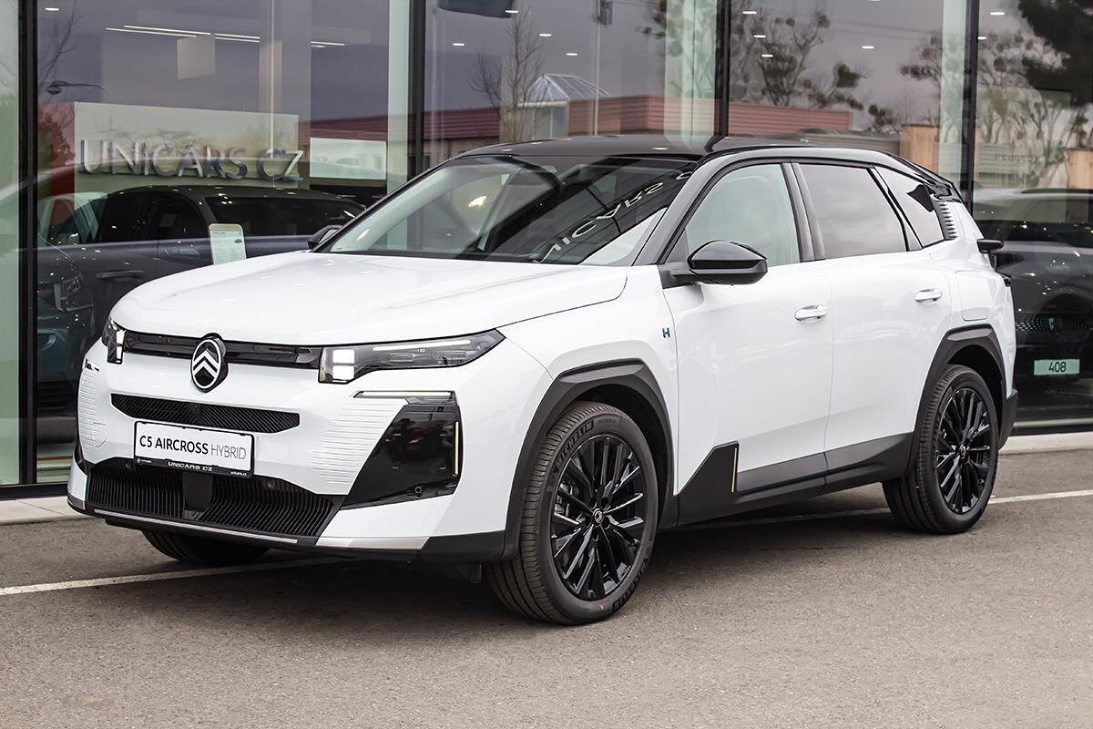 Citroën C5 Aircross SUV / Terénní 1,6 l 143 kw