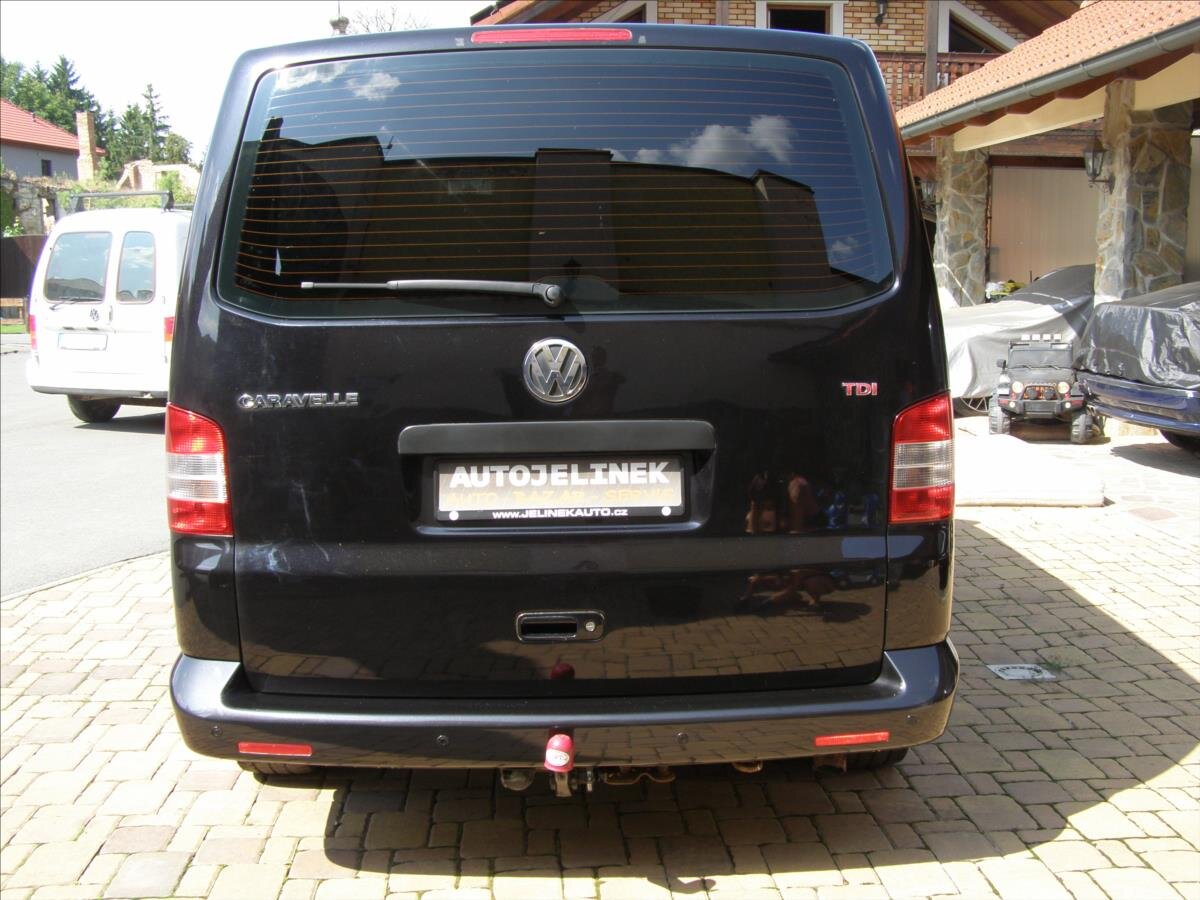 Volkswagen Caravelle Ostatní 2,5 l 128 kw