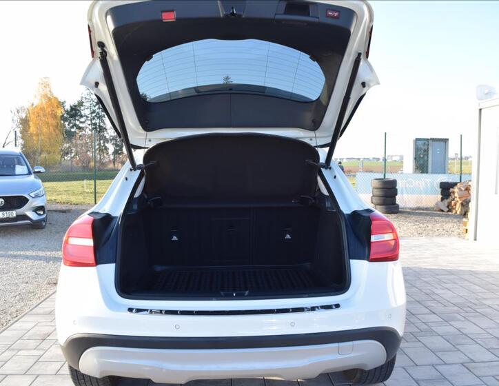 Mercedes-Benz GLA 23