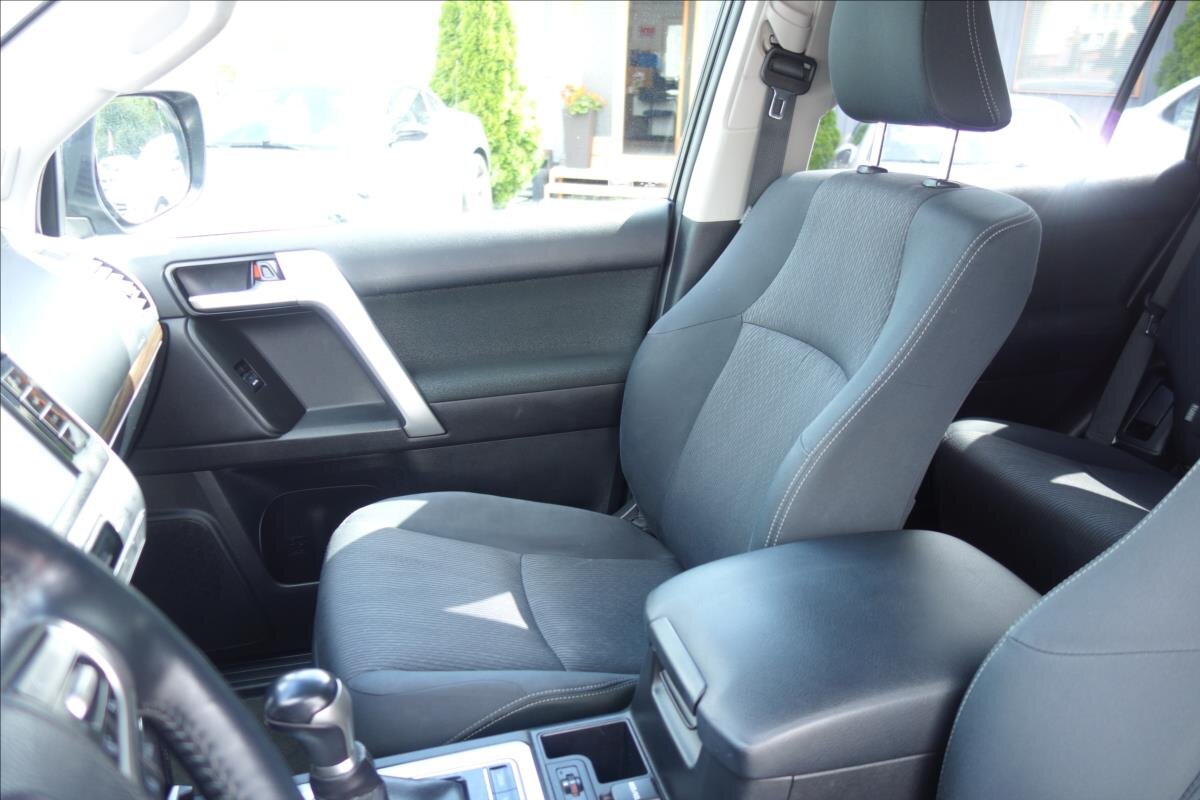 Toyota Land Cruiser SUV / Terénní 2,8 l 130 kw