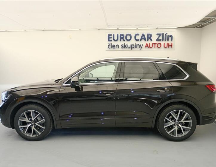 Volkswagen Touareg 3