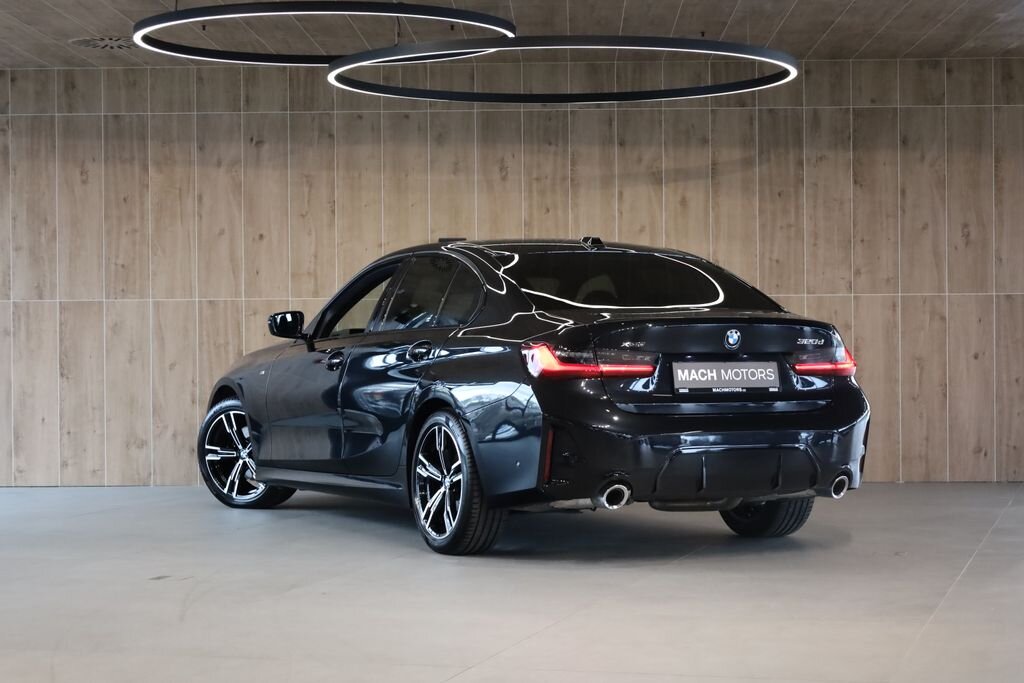 BMW Řada 3 Sedan / Limuzína 2,0 l 140 kw