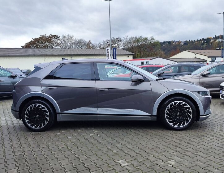 Hyundai Ioniq 5 4