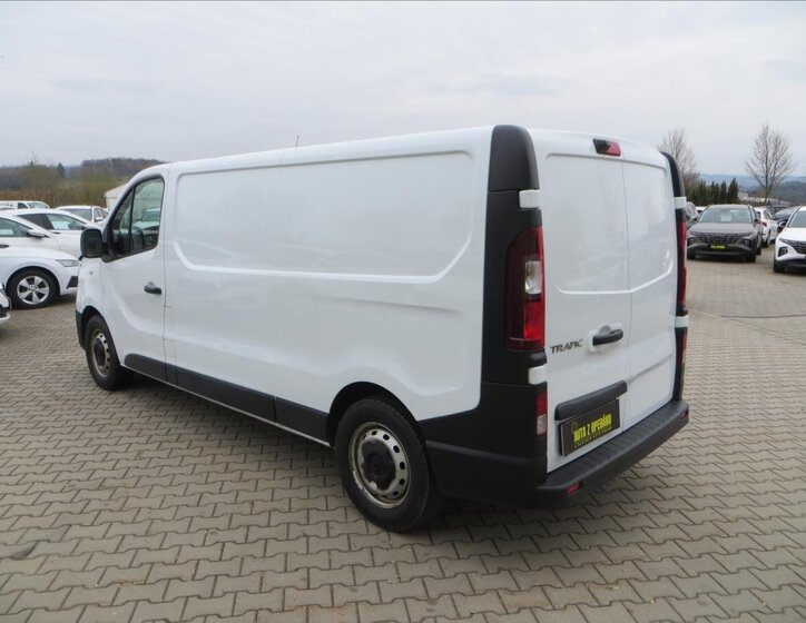 Renault Trafic Skříň 2,0 l 107 kw