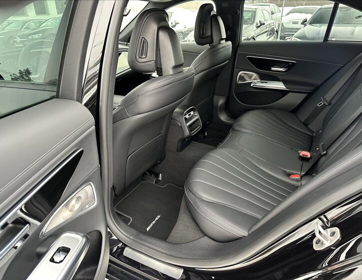 Mercedes-Benz Třídy E Sedan 3,0 l 270 kw