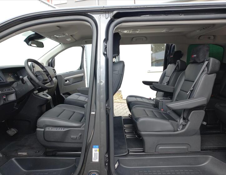 Toyota ProAce Verso 11