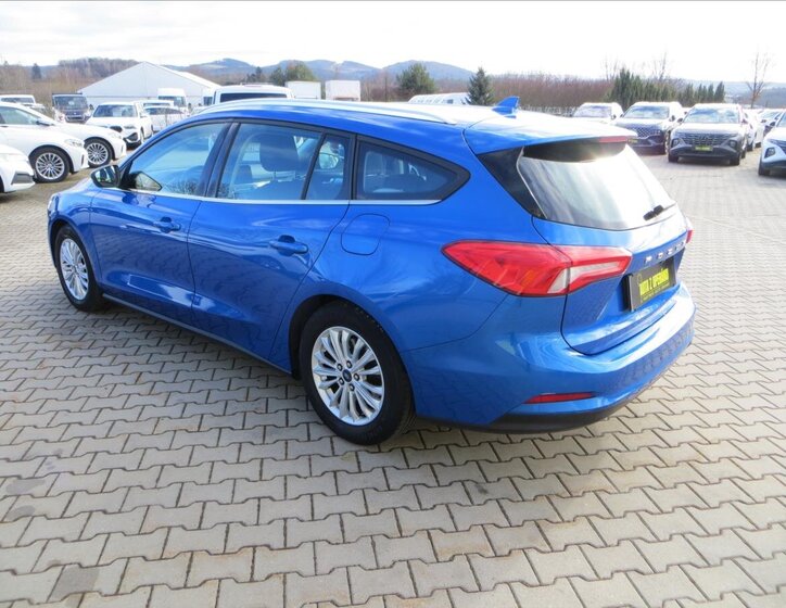 Ford Focus Kombi 999,0 114 kw