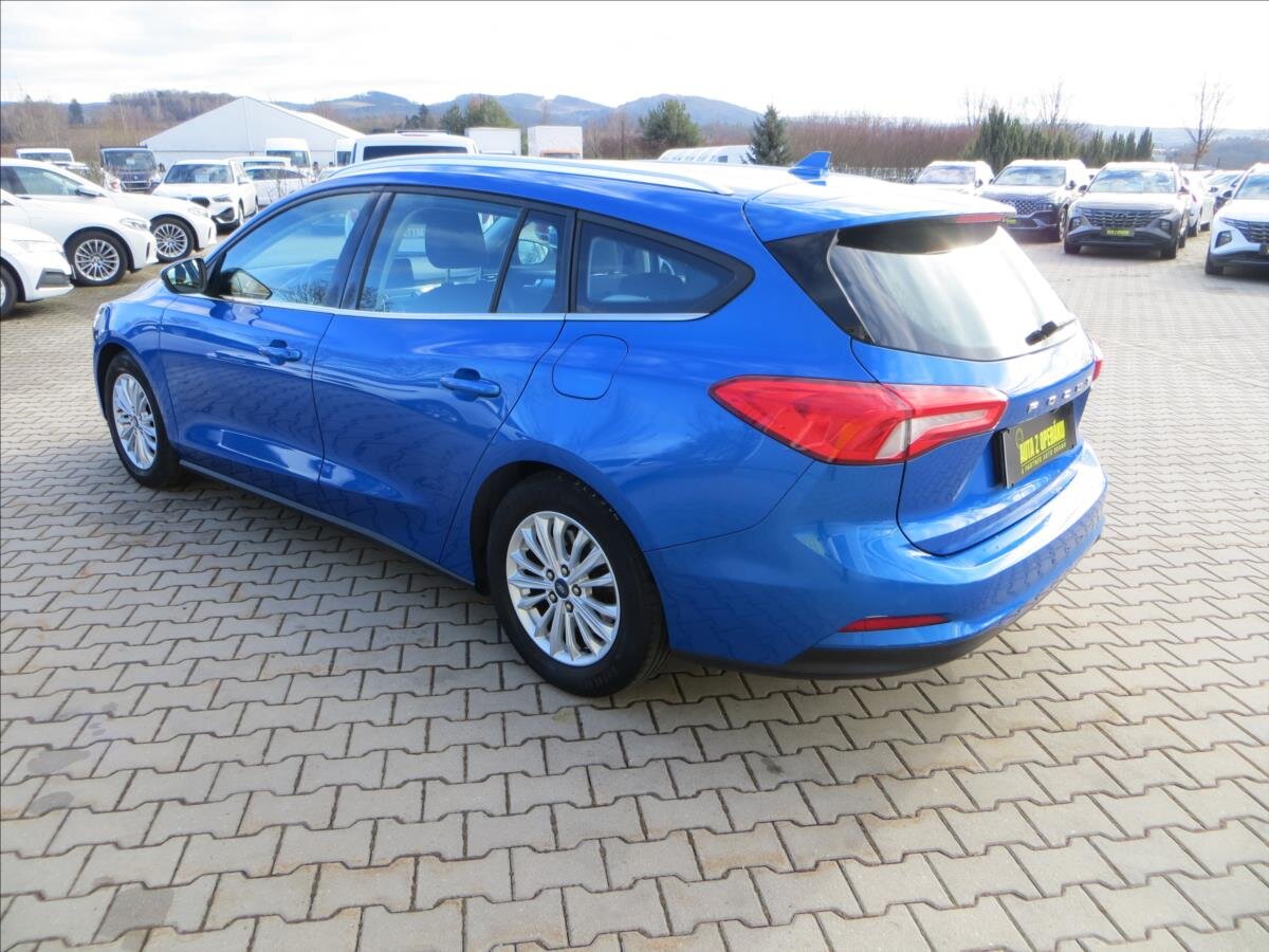Ford Focus Kombi 999,0 114 kw