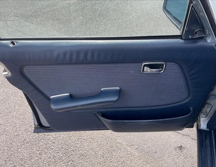 Mercedes-Benz 123 16