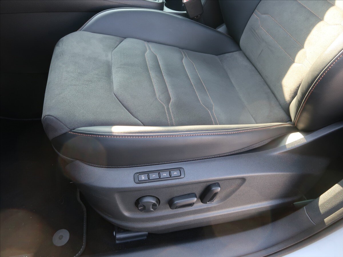 Cupra Ateca SUV / Terénní 1,5 l 110 kw