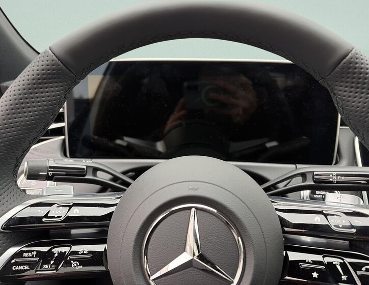 Mercedes-Benz Třídy E Sedan / Limuzína 2,0 l 145 kw