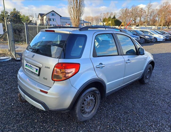 Suzuki SX4 4