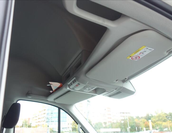 Volkswagen Crafter 13