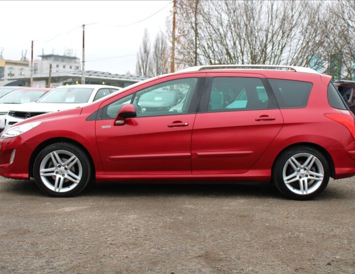 Peugeot 308 8