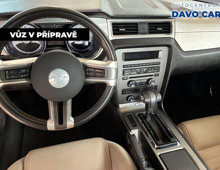 Ford Mustang Kupé 3,7 l 227 kw