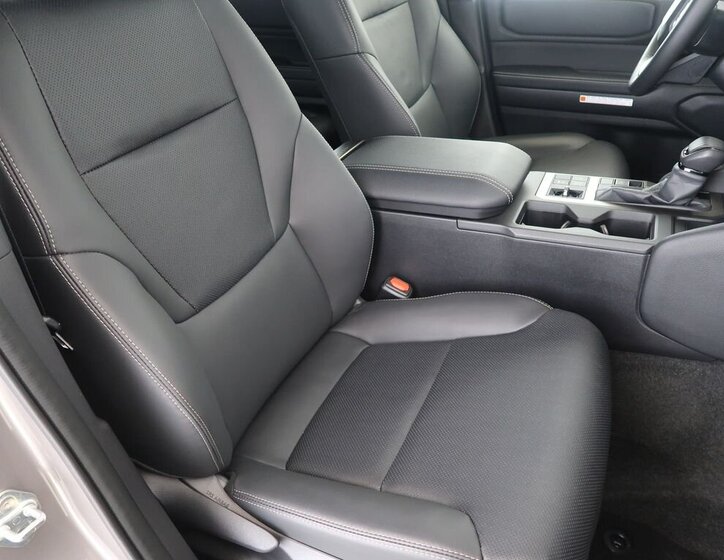 Toyota Land Cruiser SUV / Terénní 2,8 l 151 kw