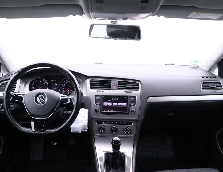 Volkswagen Golf Kombi 1,6 l 81 kw