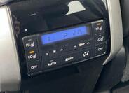 Toyota Land Cruiser 26