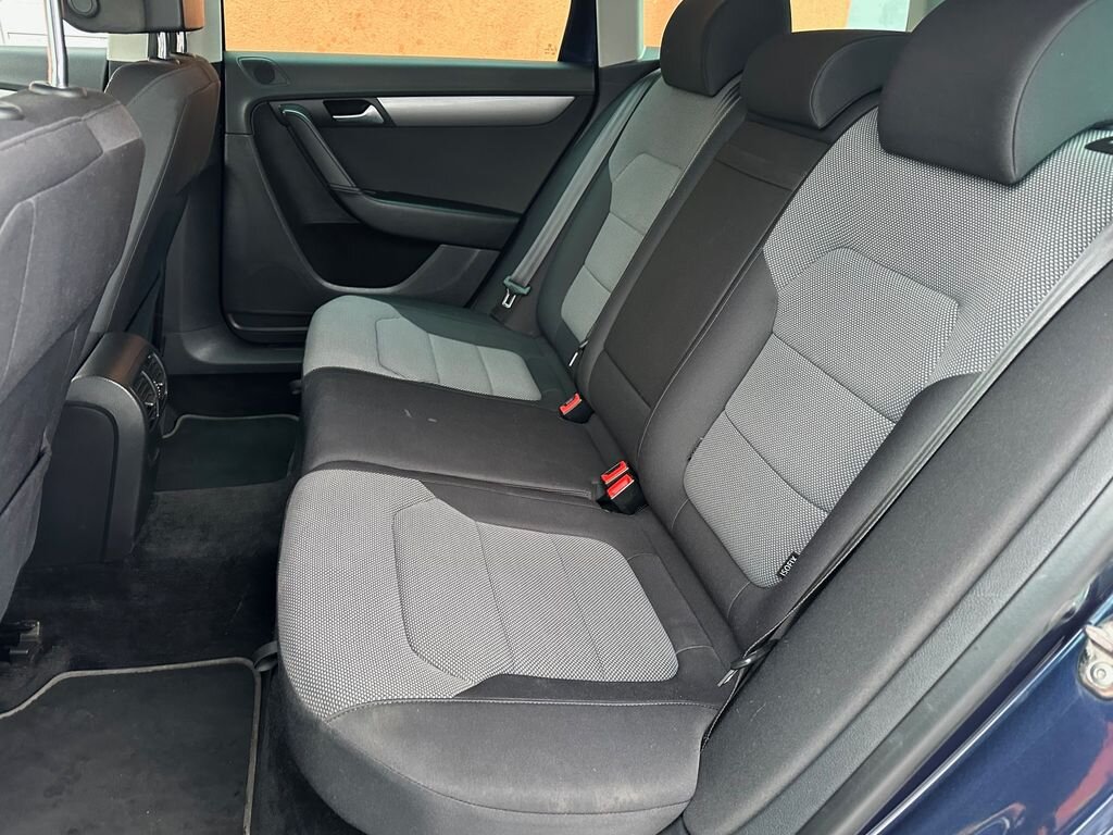 Volkswagen Passat Kombi 1,6 l 77 kw