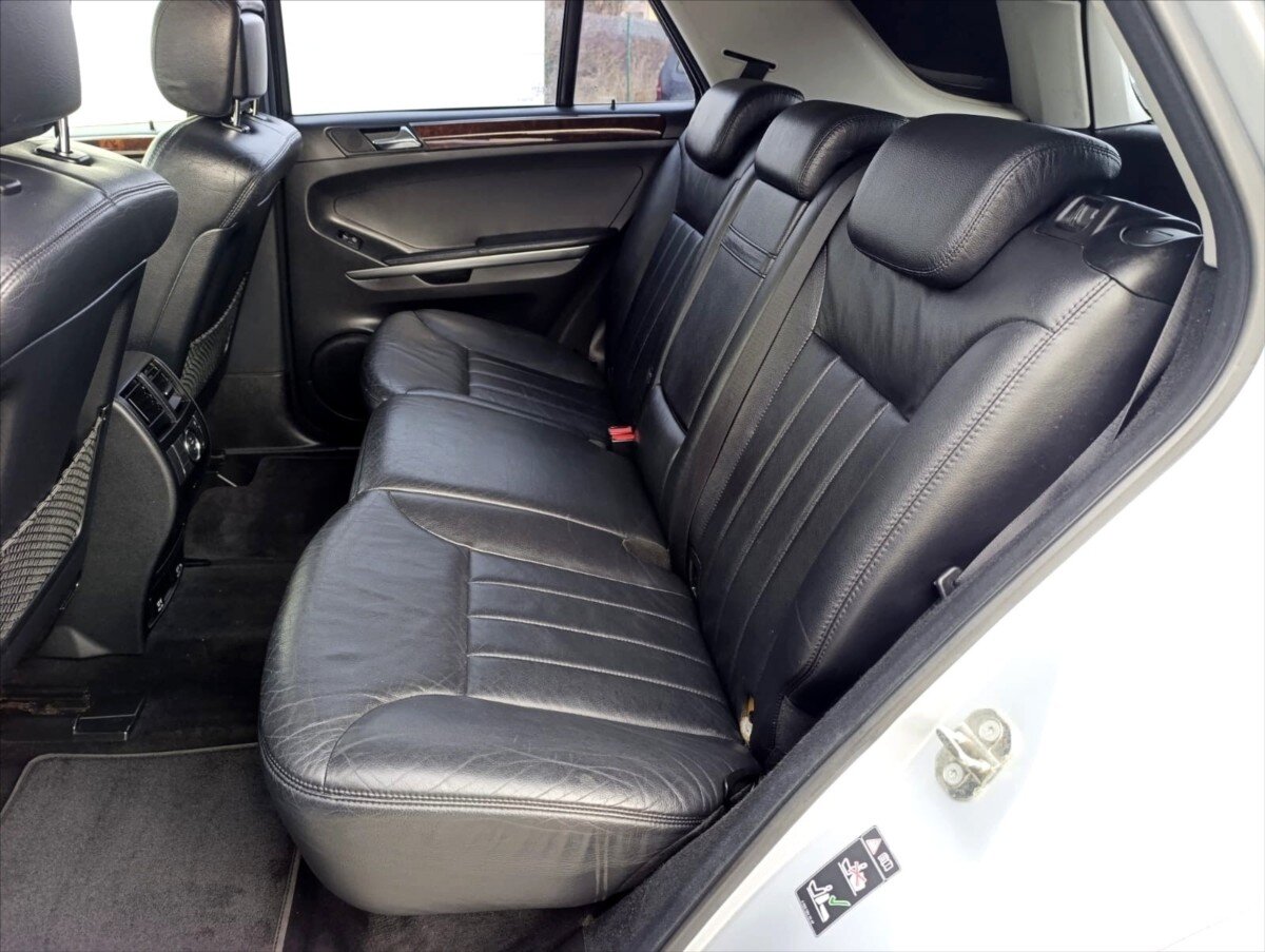 Mercedes-Benz Třídy M SUV / Terénní 3,0 l 165 kw