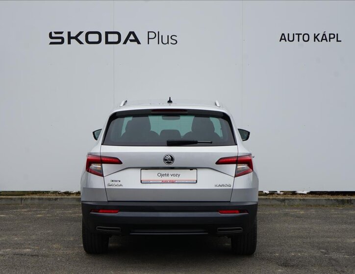 Škoda Karoq SUV 1,5 l 110 kw