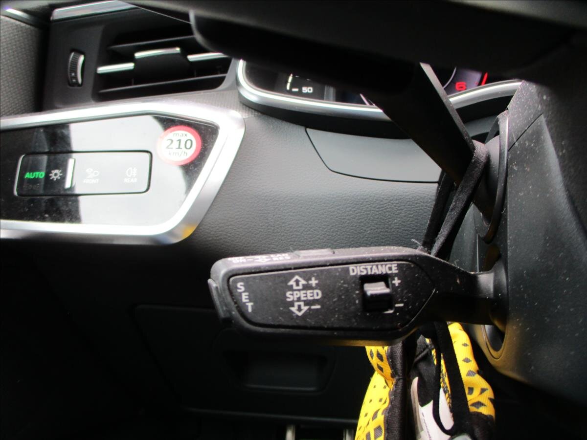 Audi A6 Allroad Kombi 3,0 l 210 kw