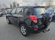 Toyota RAV4 Kombi 2,2 l 100 kw