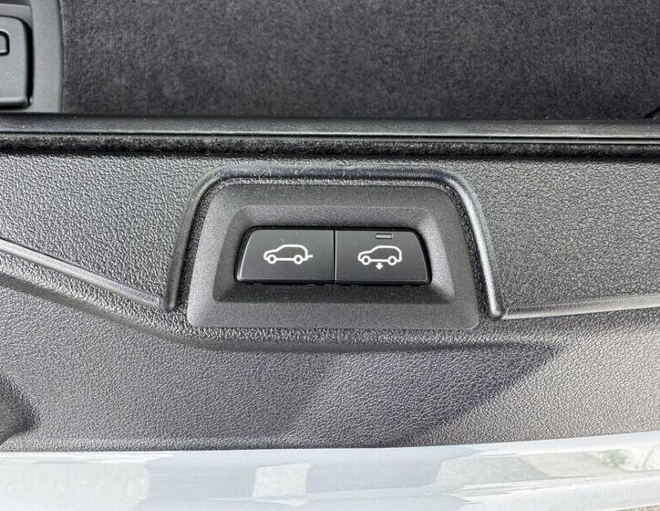 BMW X5 SUV / Terénní 3,0 l 210 kw