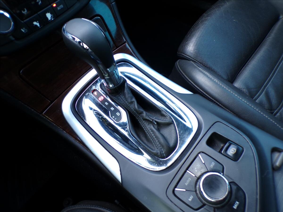 Opel Insignia Kombi 2,0 l 118 kw