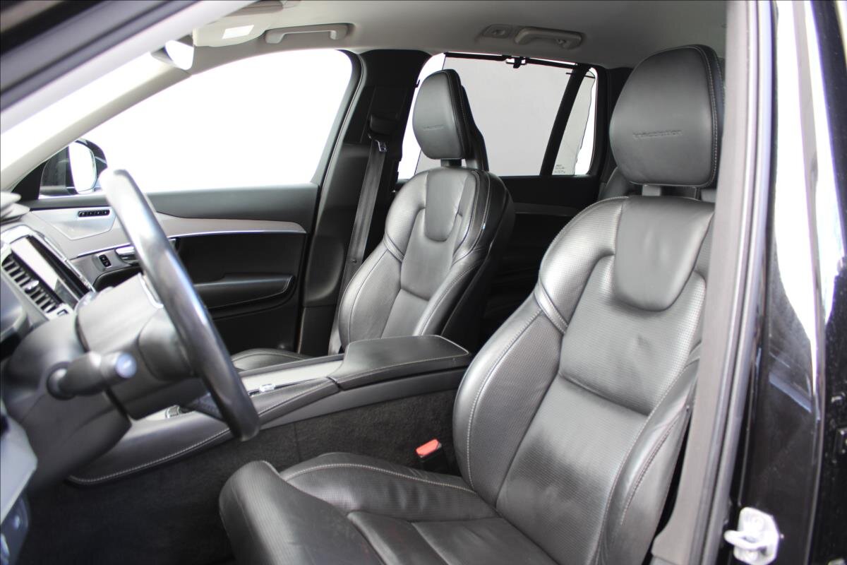 Volvo XC90 SUV / Terénní 2,0 l 165 kw