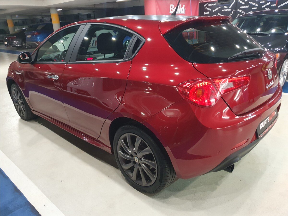 Alfa Romeo Giulietta Kombi 2,0 l 103 kw