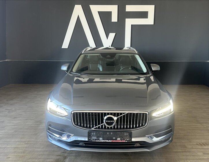 Volvo V90 Kombi 2,0 l 140 kw