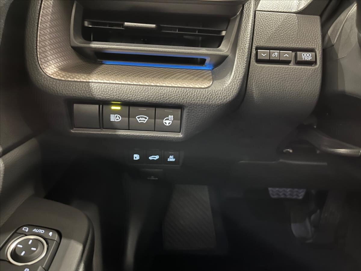 Toyota Prius Liftback 2,0 l 163 kw