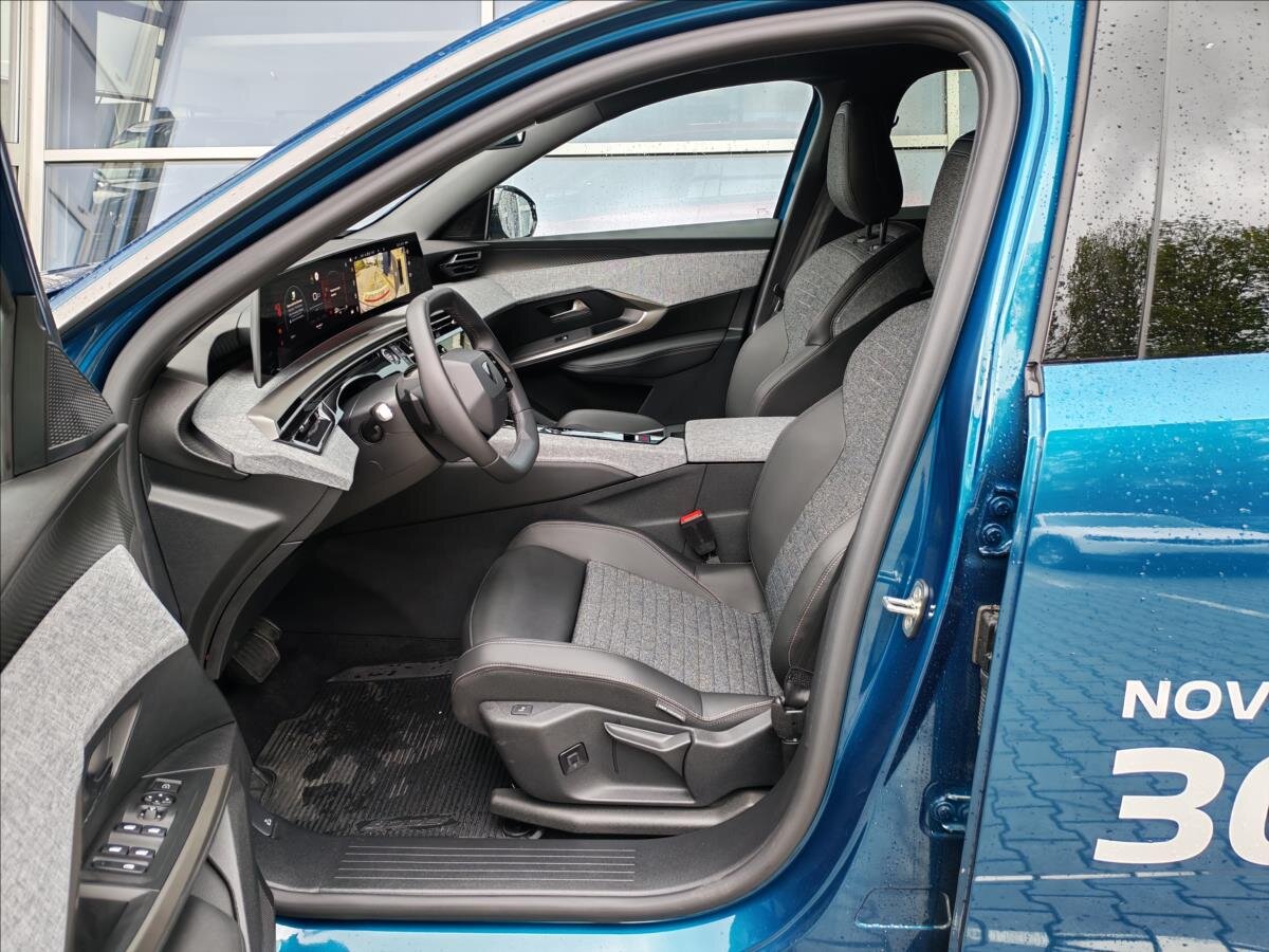 Peugeot 3008 SUV / Terénní 1,2 l 107 kw