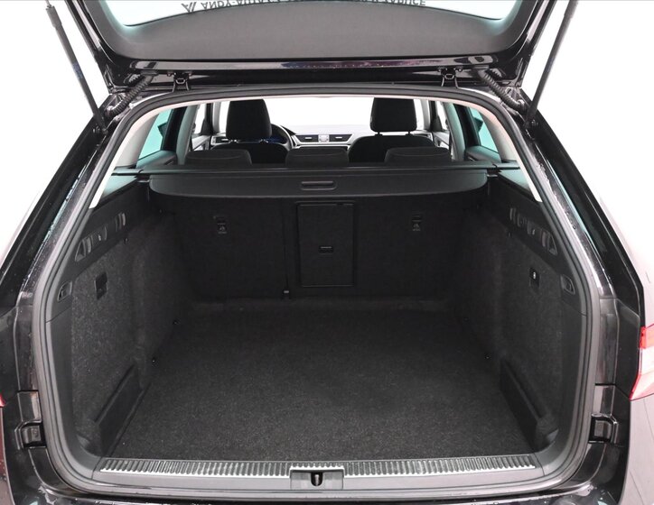 Škoda Superb Kombi 2,0 l 110 kw