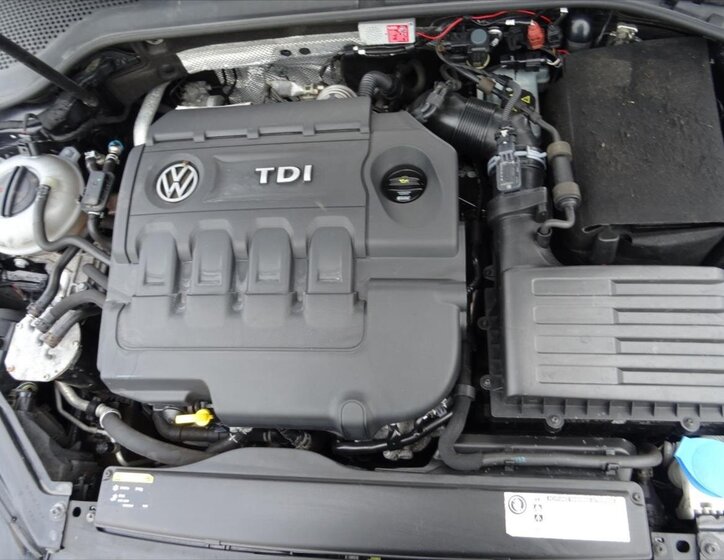 Volkswagen Golf Kombi 1,6 l 81 kw