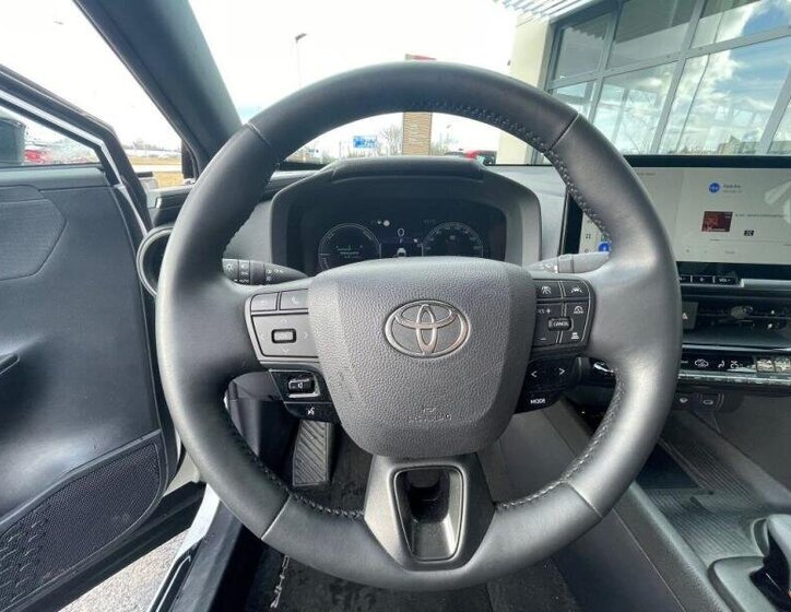 Toyota C-HR SUV / Terénní 1,8 l 98 kw