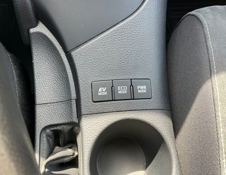 Toyota Auris Hatchback 1,8 l 73 kw
