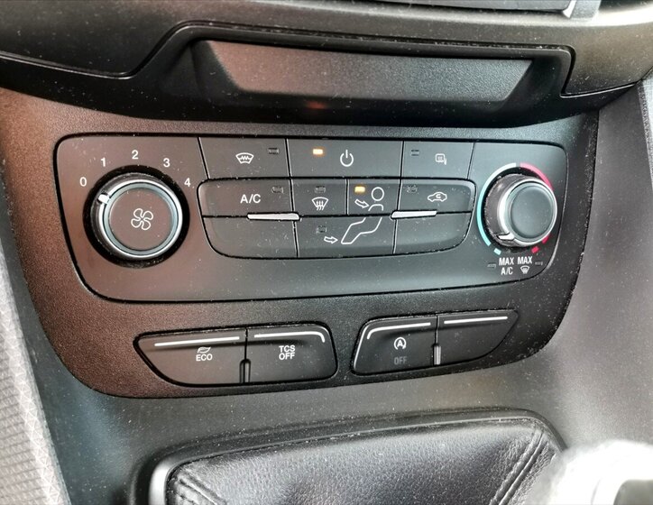 Ford Transit Connect Pick-up 1,5 l 74 kw