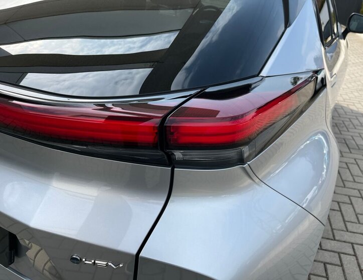 Toyota C-HR SUV / Terénní 2,0 l 112 kw