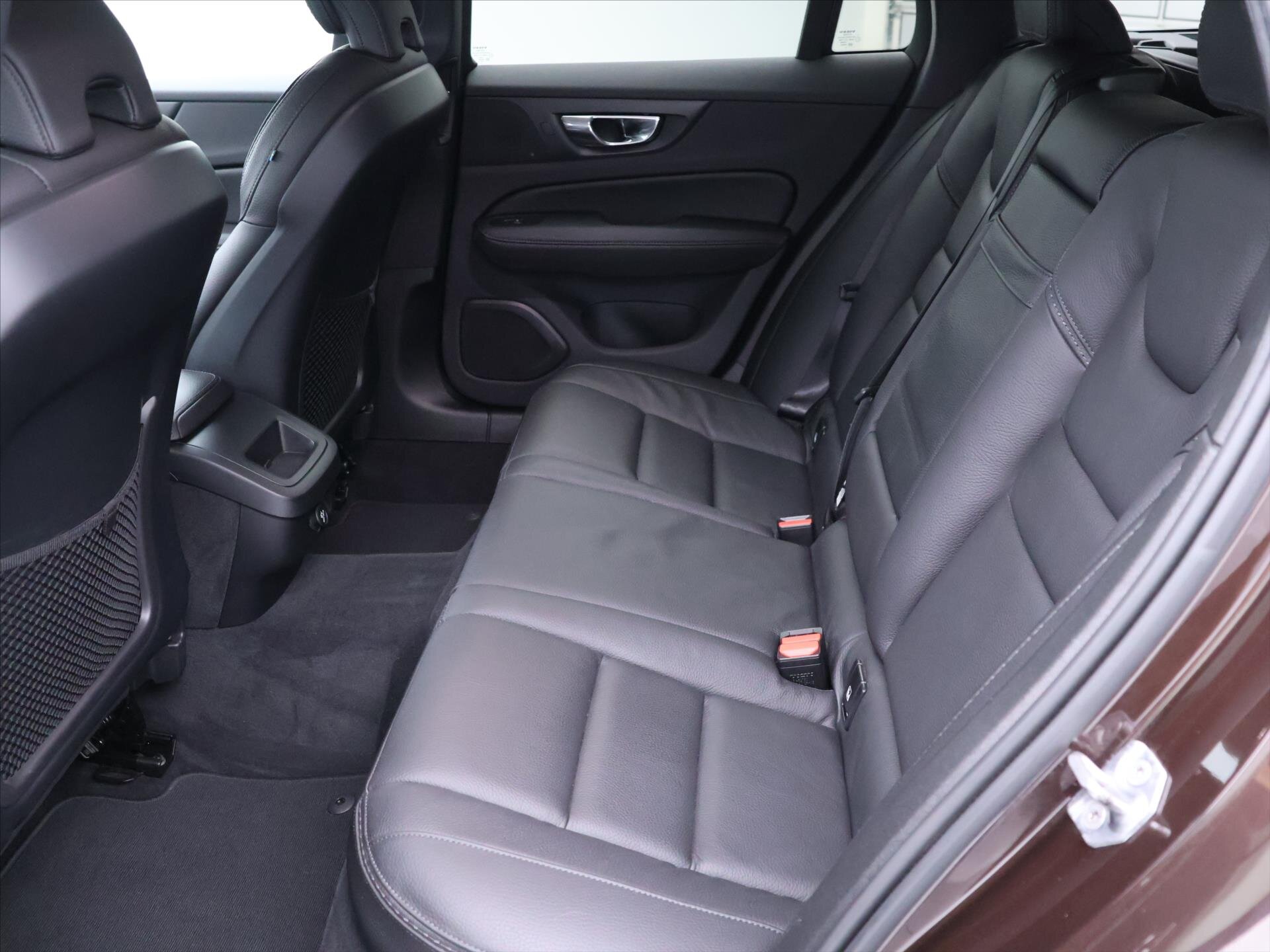 Volvo V60 Kombi 2,0 l 140 kw